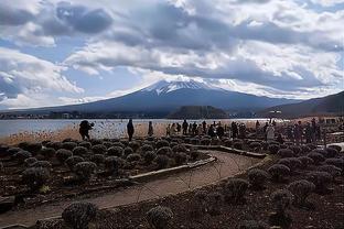 德天空：舒波莫廷希望本赛季留在拜仁，冬窗离队可能性不大